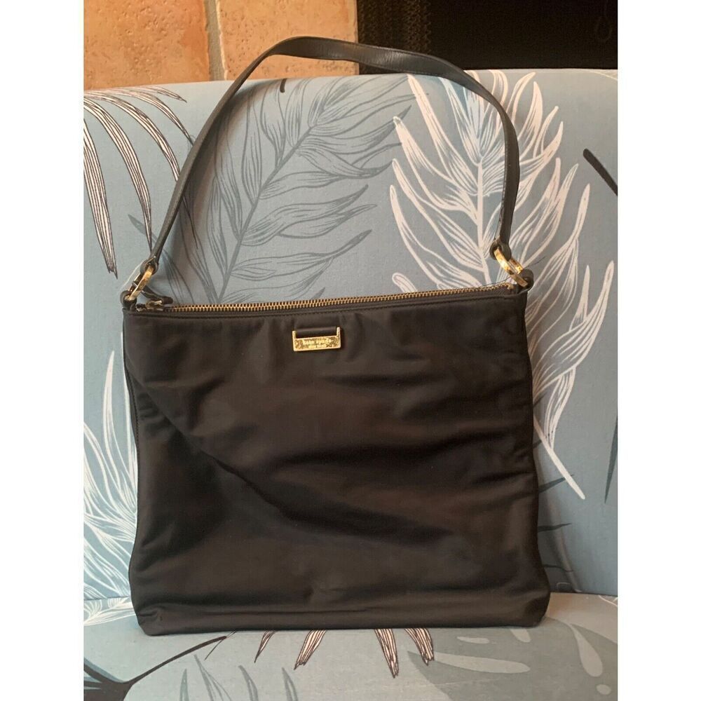 Kate Spade Black Nylon Shoulder Purse Shoulder Bag w/ Leather Handle Bottom feet